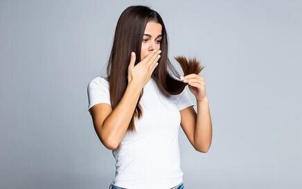 7 trucchi per evitare che i capelli si spezzino